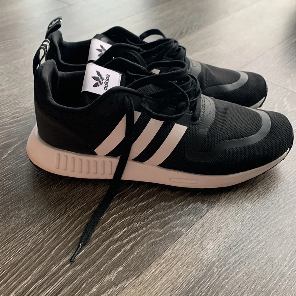 Adidas NEW
